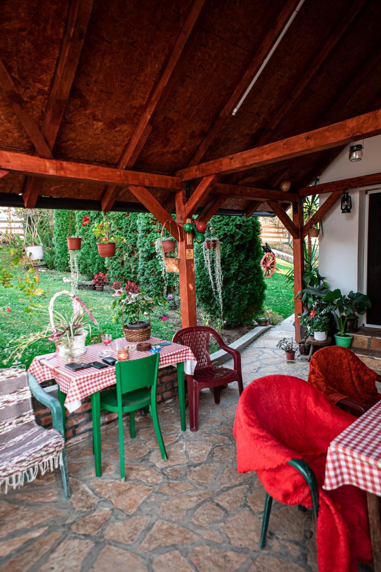 Prenociste Lelic Villa วาลเยโว ภายนอก รูปภาพ
